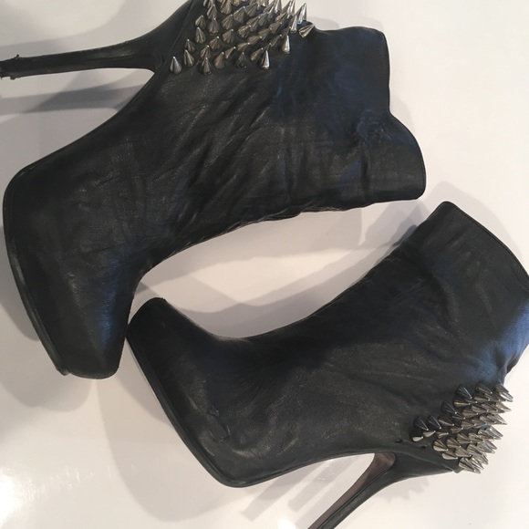 GIVANNO LEATHER SPIKE STILETTO BOOTIES - Picture 7 of 8